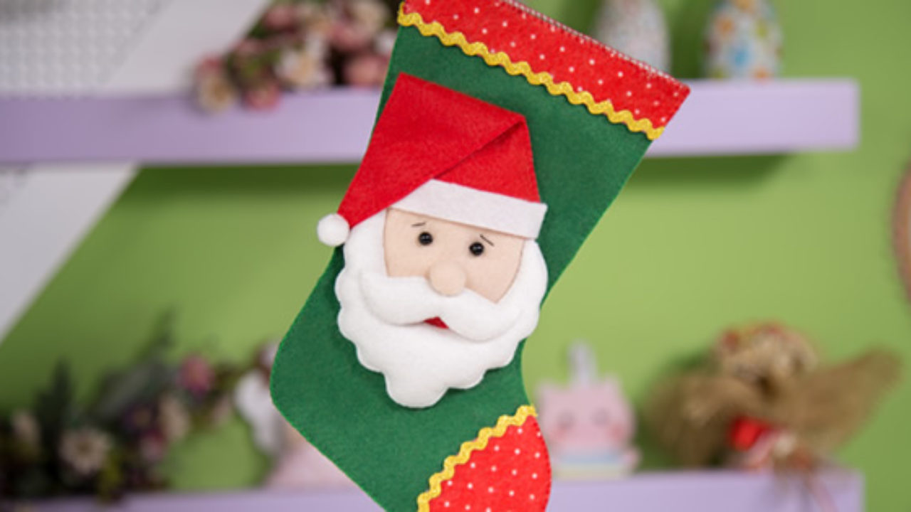 Como Fazer Bota de Natal em Feltro - Passo a Passo - Escola de Feltro Como Fazer Bota de Natal em Feltro - Passo a Passo - Escola de Feltro