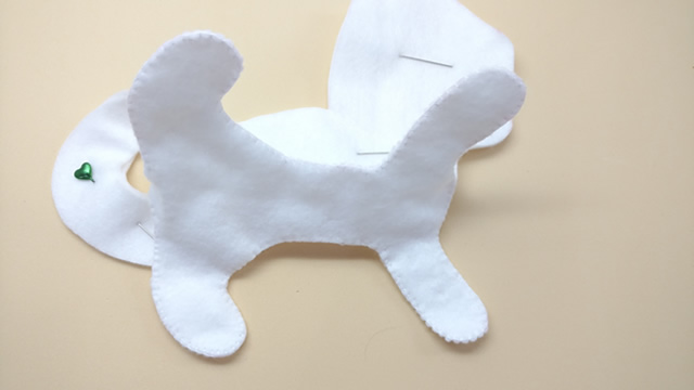 Gatinho de feltro com molde e passo a passo como faço, trabalhos manuais  passo a passo, técnicas de criatividade, coisas legais para fazer, Jogos,  Blog, moda, …