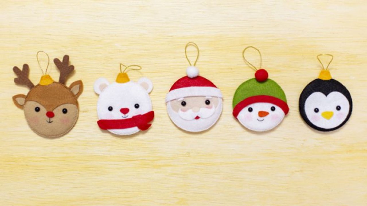 Bolinhas de Natal em Feltro - Passo a Passo com Moldes - Escola de Feltro Bolinhas de Natal em Feltro - Passo a Passo com Moldes - Escola de Feltro