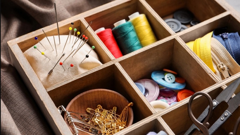 10 Formas Incríveis de Guardar e Organizar seus Materiais no Ateliê de Costura