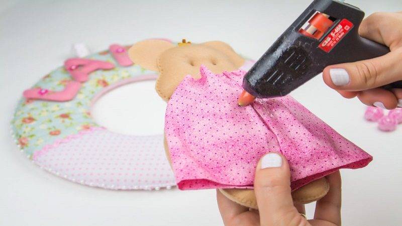 Qual é a Melhor Pistola de Cola Quente para Artesanato em Feltro?