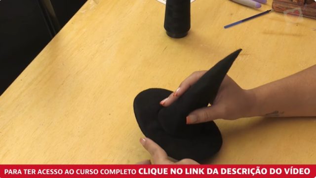 como fazer chapeu de bruxa