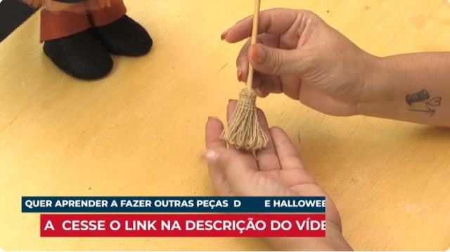 como fazer vassoura de bruxa